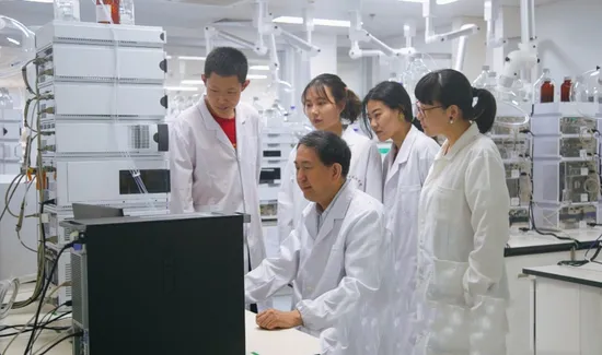 Großhandels-Futtermittelfarbstoff Carophyllgelb 10% Carophyllgelbpulver